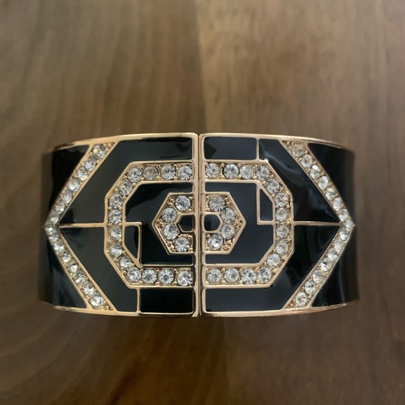 Beautiful cuff bracelet with long matching necklace - Picture 3 of 5